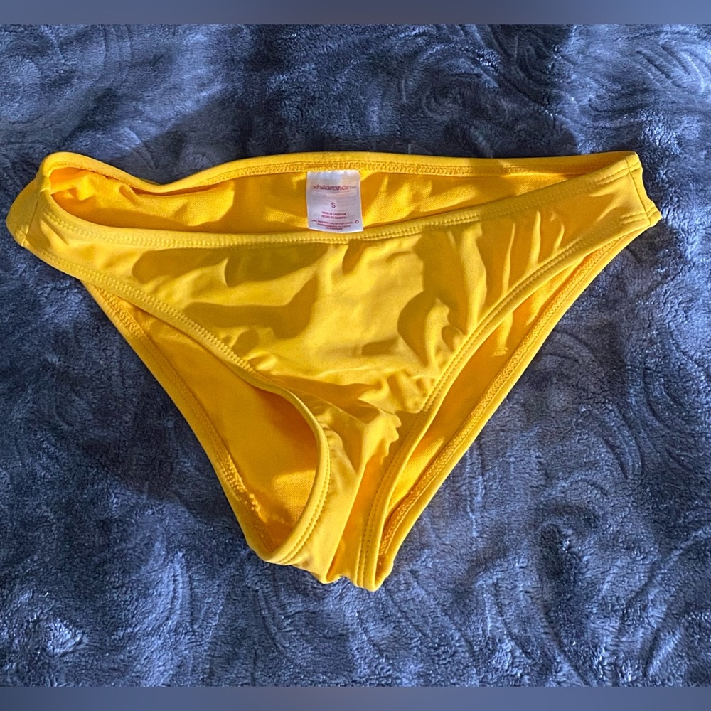 Xhilaration Size Small